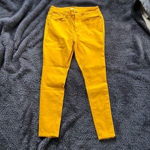 Old Navy Rockstar Skinny Jeans Yellow